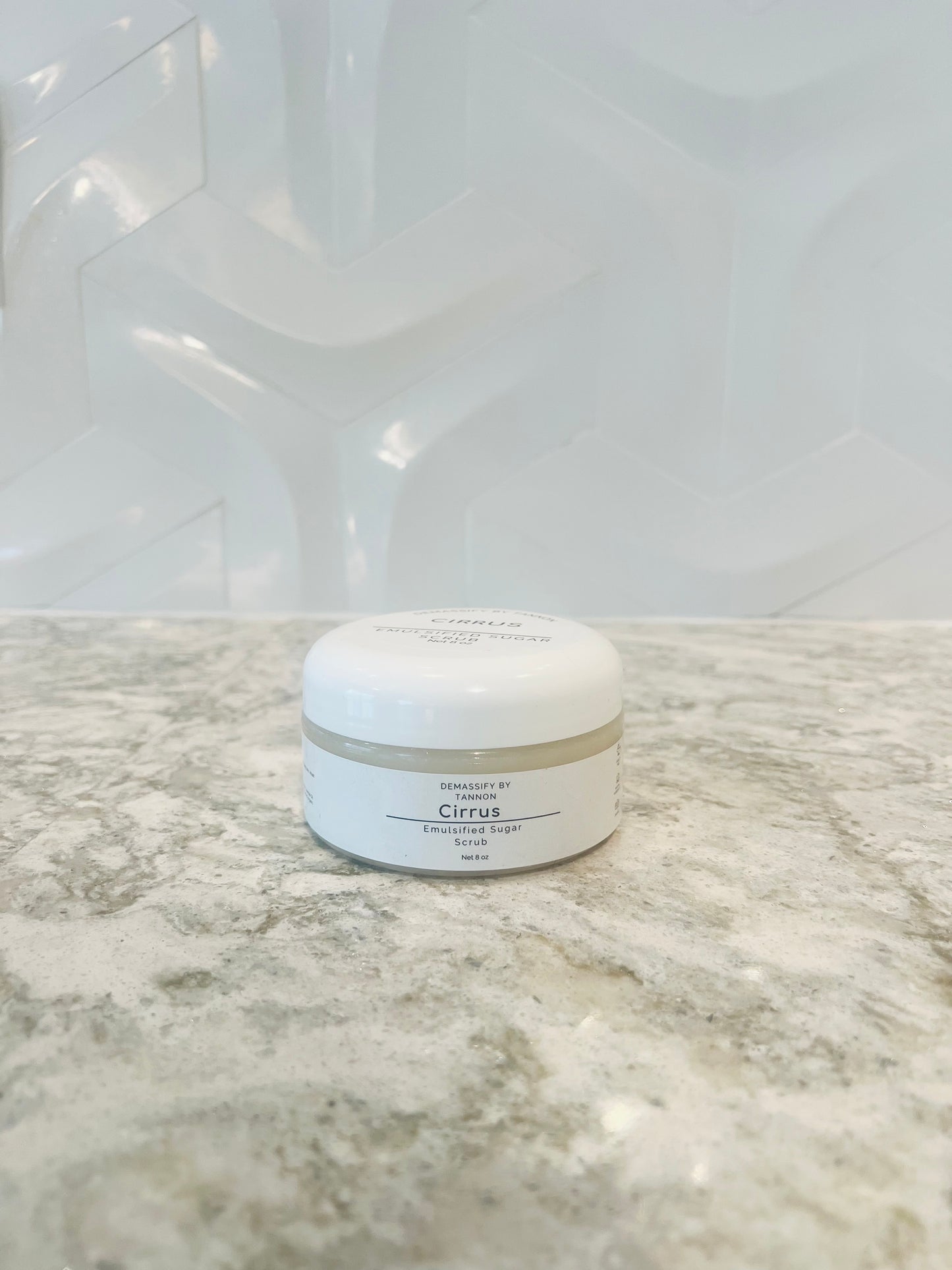 Demassify CIRRUS emulsified sugar scrub